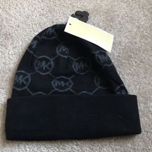 Authentic Michael Kors Hat ❄️
